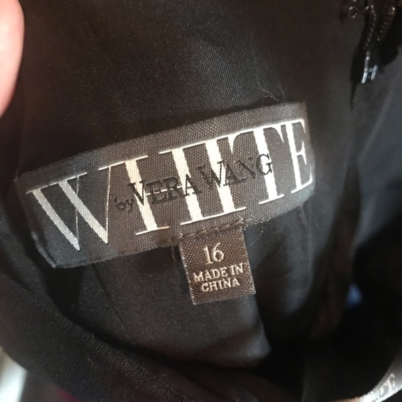 Vera Wang Prom Dress - Picture 3 of 5